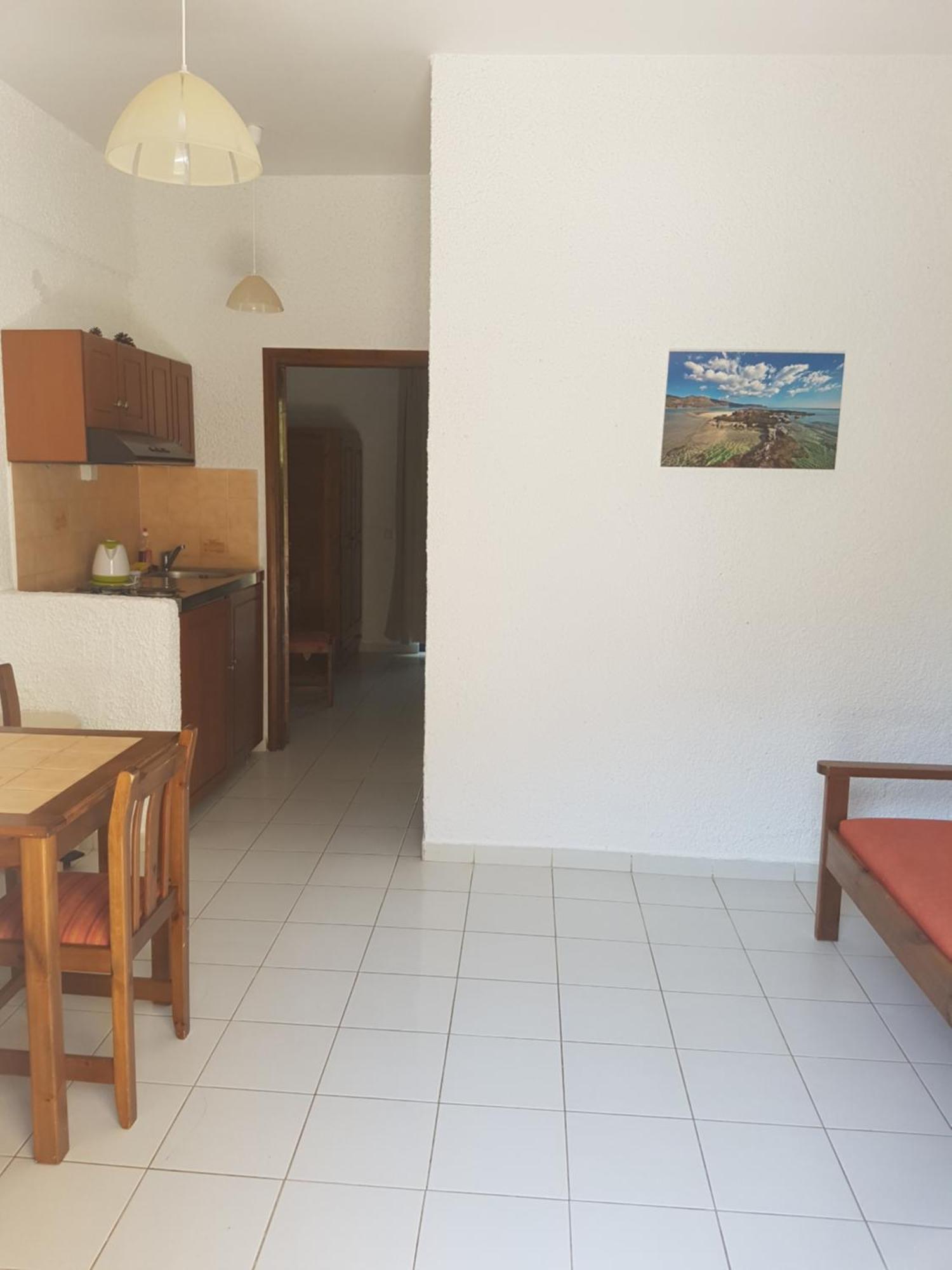 Little Bay Apartment Stavros  Ruang foto